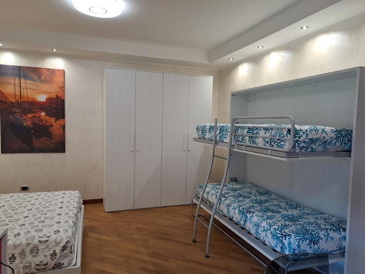 La Casa Sul Molo - Acquario Apartment Генуа Екстериор снимка